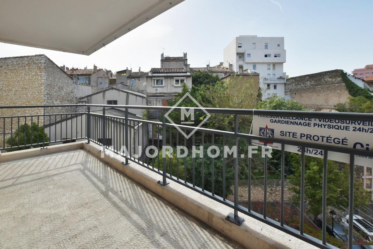 Vente Appartement 64m² 3 Pièces à Marseille (13005) - Agence Immobilière Majordhom